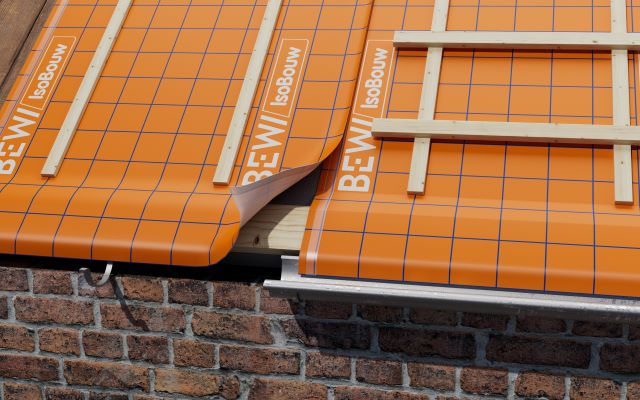 Snelle dakrenovatie met nieuwe na-isolatie van BEWI IsoBouw 